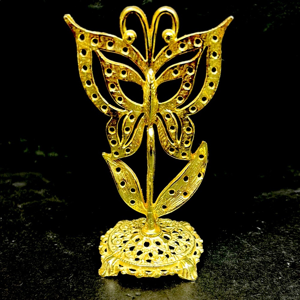 Vintage Hollywood Regency gold tone metal 5 3/4” Peacock shaped earring holder